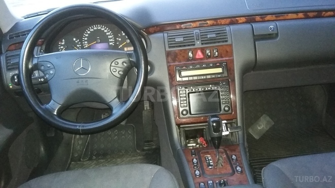 Mercedes E 270 2001, 349,000 km - 2.7 л - Bakı