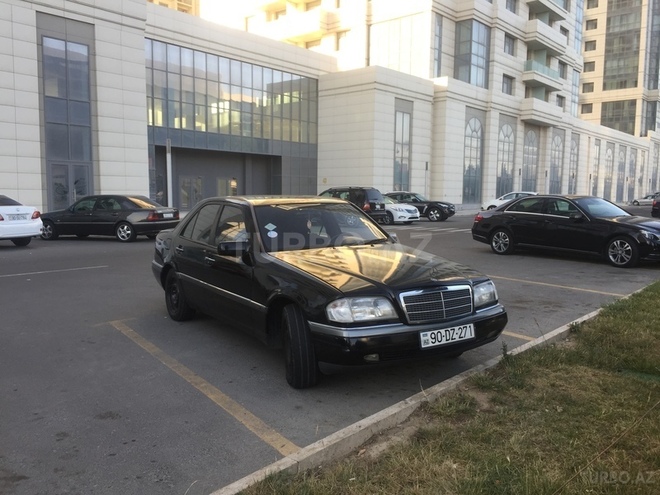 Mercedes C 200 1995, 274,000 km - 2.0 l - Bakı