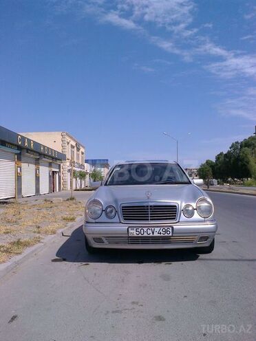 Mercedes E 240 1998, 186,000 km - 2.4 l - Sumqayıt