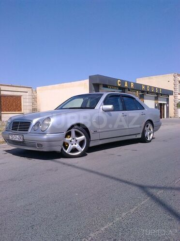 Mercedes E 240 1998, 186,000 km - 2.4 l - Sumqayıt