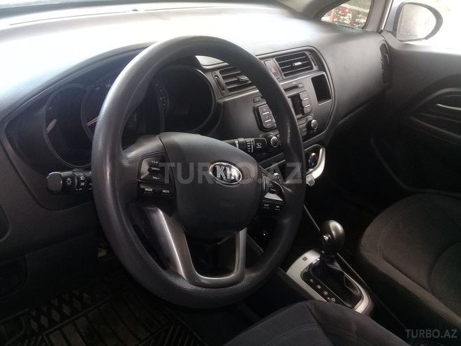 Kia Rio 2013, 74,000 km - 1.4 л - Naxçıvan