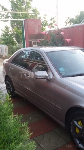 Mercedes C 230 2005, 215,430 km - 2.5 l - Bakı
