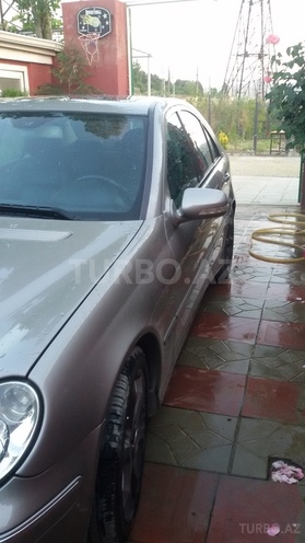 Mercedes C 230 2005, 215,430 km - 2.5 l - Bakı