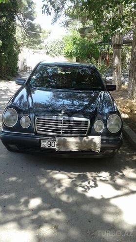 Mercedes E 240 1998, 310,000 km - 2.4 l - Bakı