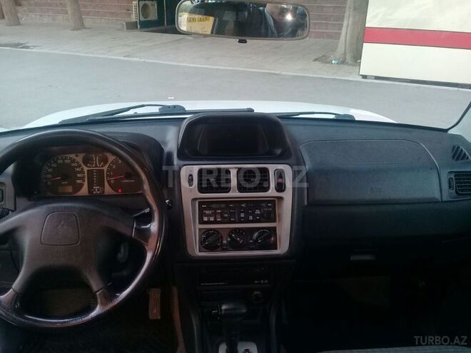 Mitsubishi Pajero io 1999, 290,000 km - 1.8 l - Bakı