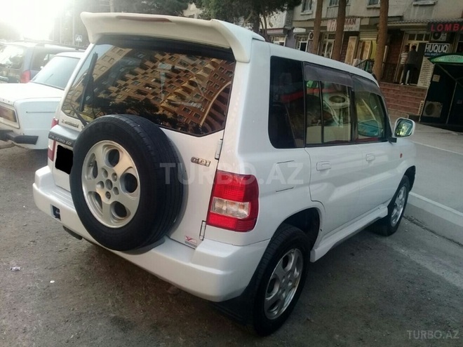 Mitsubishi Pajero io 1999, 290,000 km - 1.8 l - Bakı