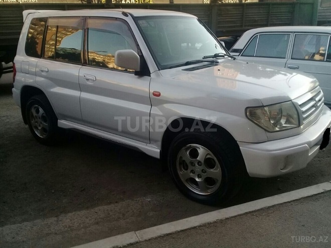 Mitsubishi Pajero io 1999, 290,000 km - 1.8 l - Bakı