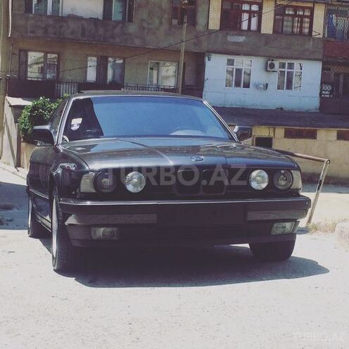 BMW 520 1990, 225,000 km - 2.0 l - Bakı