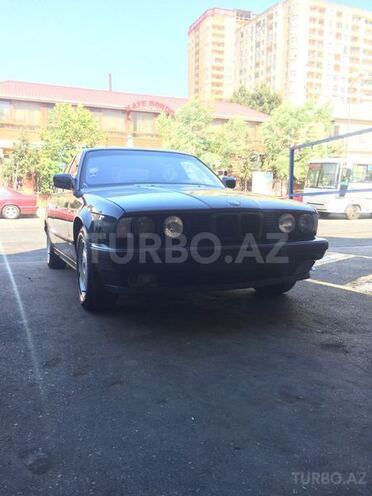 BMW 520 1990, 225,000 km - 2.0 l - Bakı