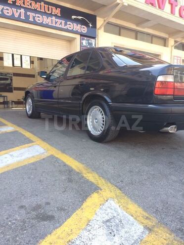 BMW 520 1990, 225,000 km - 2.0 l - Bakı