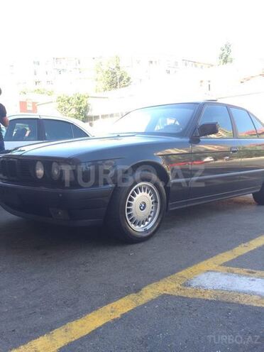 BMW 520 1990, 225,000 km - 2.0 l - Bakı