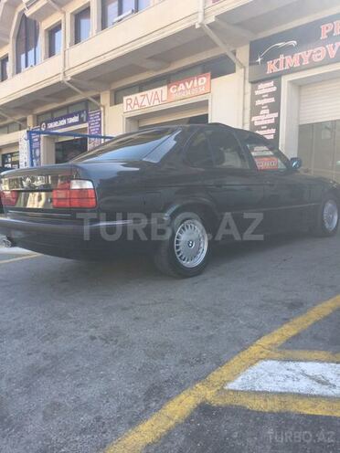 BMW 520 1990, 225,000 km - 2.0 l - Bakı