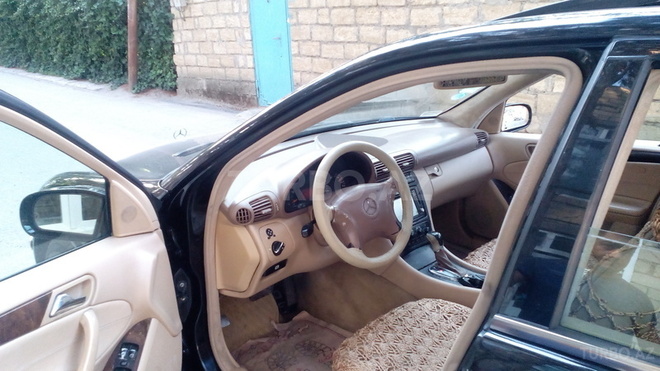 Mercedes C 240 2003, 301,000 km - 2.6 l - Sumqayıt