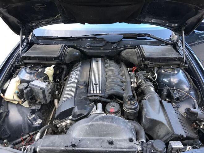 BMW 528 1996, 356,585 km - 2.8 l - Bakı