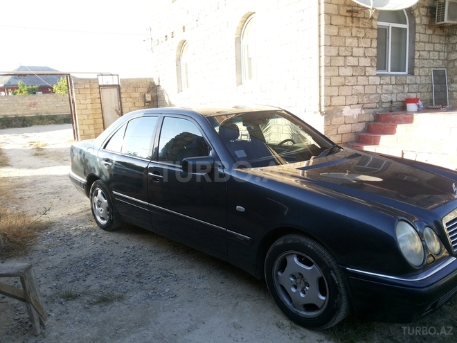 Mercedes E 280 1997, 330,000 km - 2.8 l - Bakı
