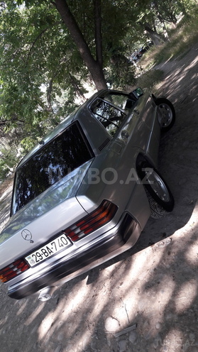 Mercedes 190 1989, 123 km - 2.0 л - Bakı