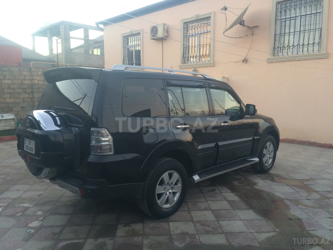 Mitsubishi Pajero 2007, 142,000 km - 3.0 l - Bakı