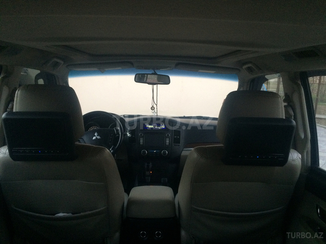 Mitsubishi Pajero 2007, 142,000 km - 3.0 l - Bakı