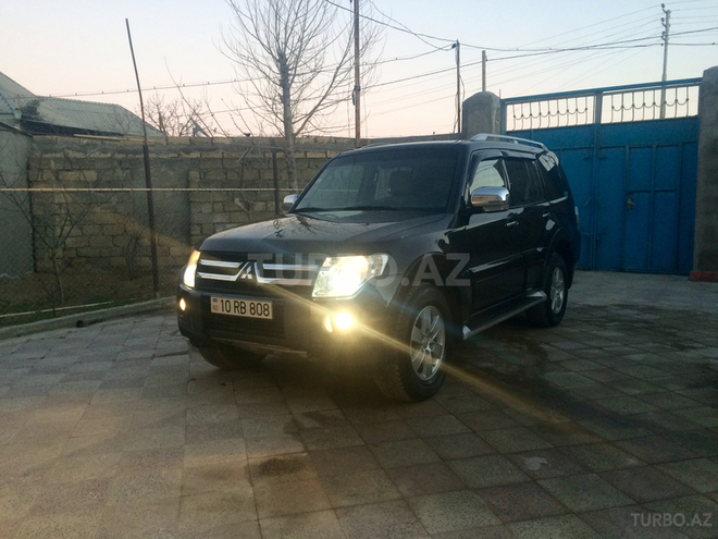 Mitsubishi Pajero 2007, 142,000 km - 3.0 l - Bakı