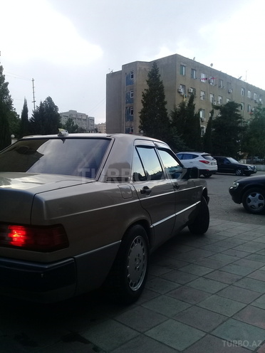 Mercedes 190 1992, 285,009 km - 2.0 л - Bakı