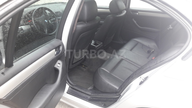 BMW 325 2001, 256,842 km - 2.5 l - Şəki