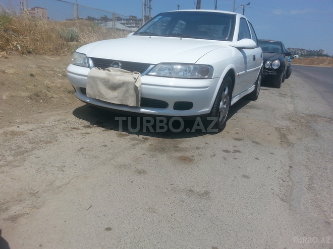 Opel Vectra 1999, 310,000 km - 1.8 l - Bakı