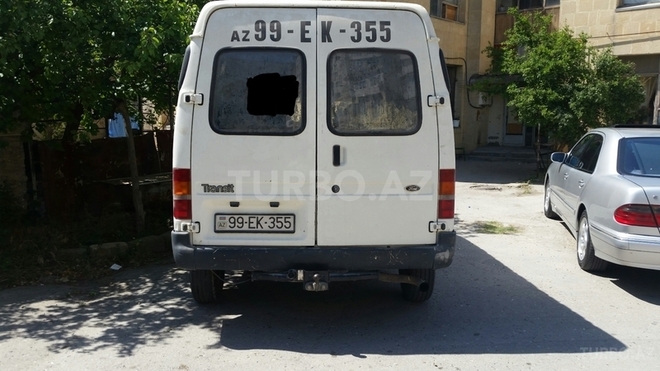 Ford Transit 2000, 256,000 km - 2.5 l - Bakı