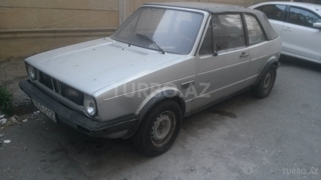 Volkswagen Golf 1989, 220,000 km - 1.8 l - Bakı