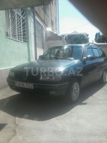 Opel Astra 1996, 25,000 km - 1.6 л - Quba