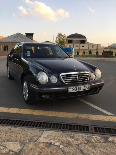 Mercedes E 200 2000, 232,000 km - 2.0 л - Gəncə