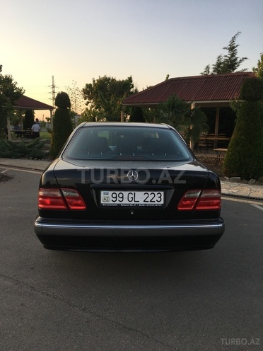 Mercedes E 200 2000, 232,000 km - 2.0 л - Gəncə