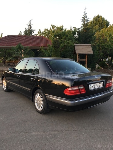 Mercedes E 200 2000, 232,000 km - 2.0 л - Gəncə