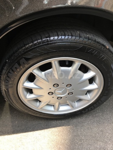 Mercedes E 200 2000, 232,000 km - 2.0 л - Gəncə
