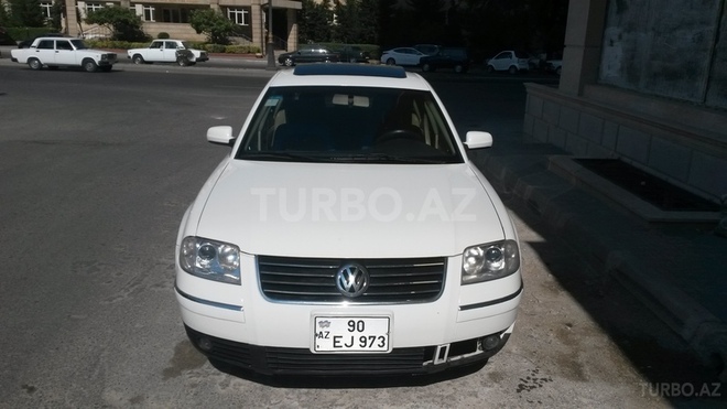 Volkswagen Passat 2001, 240,000 km - 2.0 л - Bakı