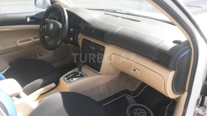 Volkswagen Passat 2001, 240,000 km - 2.0 л - Bakı