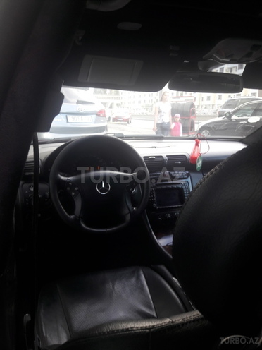 Mercedes C 240 2000, 228,000 km - 2.4 l - Bakı