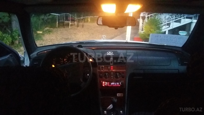 Mercedes C 250 1996, 403,693 km - 2.5 л - Masallı