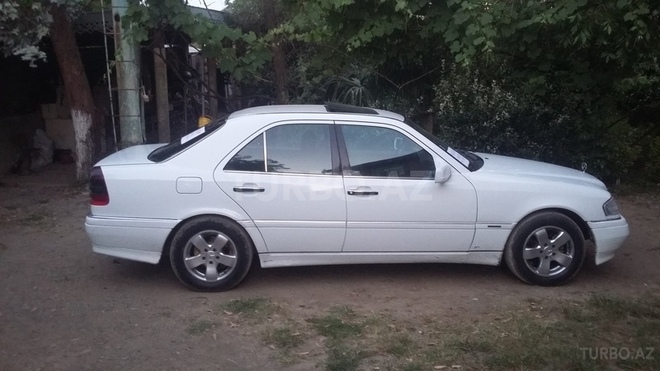 Mercedes C 250 1996, 403,693 km - 2.5 л - Masallı