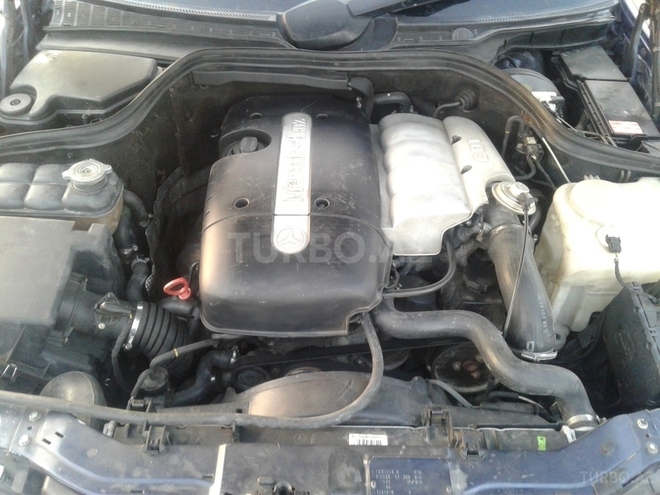 Mercedes C 220 2000, 236,525 km - 2.2 l - Ağcabədi