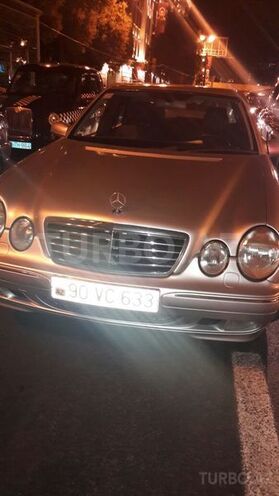 Mercedes E 220 2000, 375,980 km - 2.2 l - Bakı