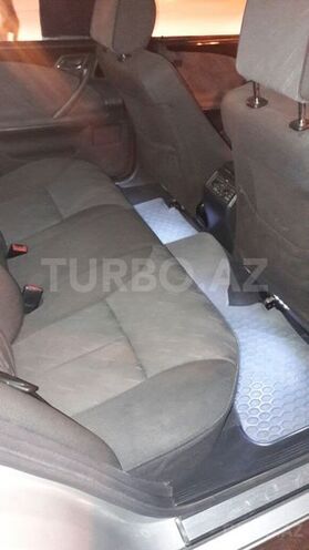 Mercedes E 220 2000, 375,980 km - 2.2 l - Bakı