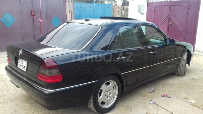 Mercedes C 230 2000, 159,000 km - 2.3 l - Bakı