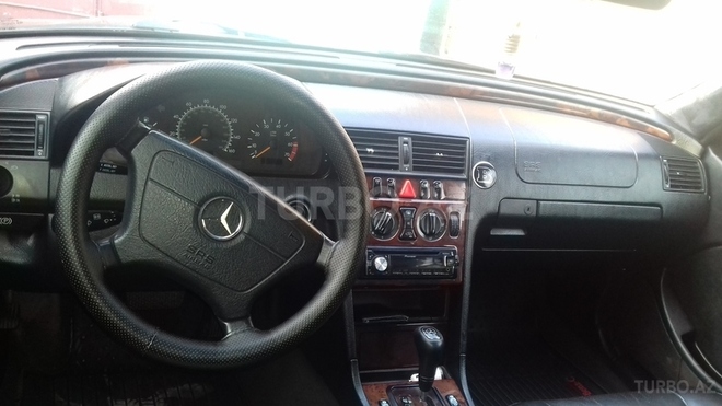 Mercedes C 230 2000, 159,000 km - 2.3 l - Bakı