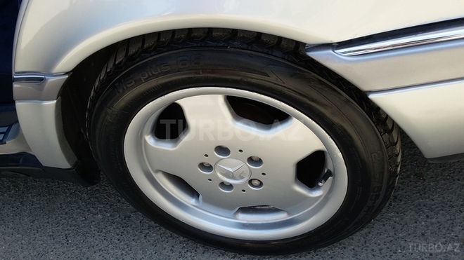 Mercedes C 220 1995, 243,700 km - 2.2 л - Bakı