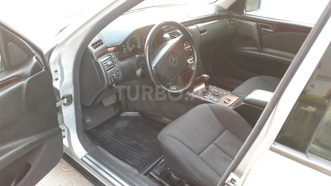 Mercedes E 230 1998, 188,000 km - 2.3 л - Xırdalan