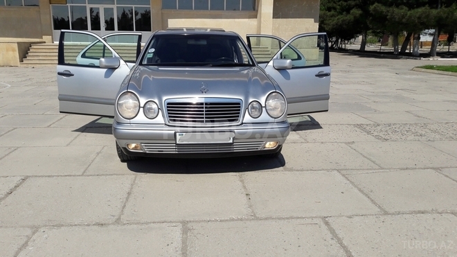 Mercedes E 230 1998, 188,000 km - 2.3 л - Xırdalan