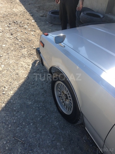 Nissan  1987, 980,000 km - 2.0 l - Bakı