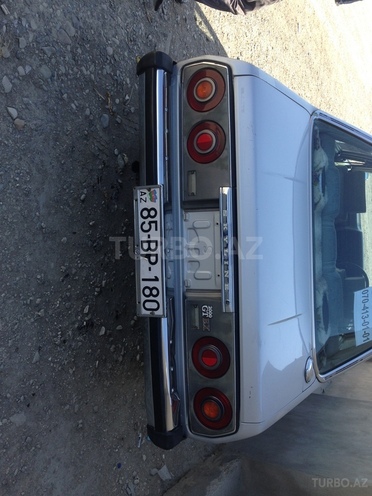 Nissan  1987, 980,000 km - 2.0 l - Bakı