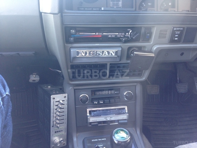Nissan  1987, 980,000 km - 2.0 l - Bakı