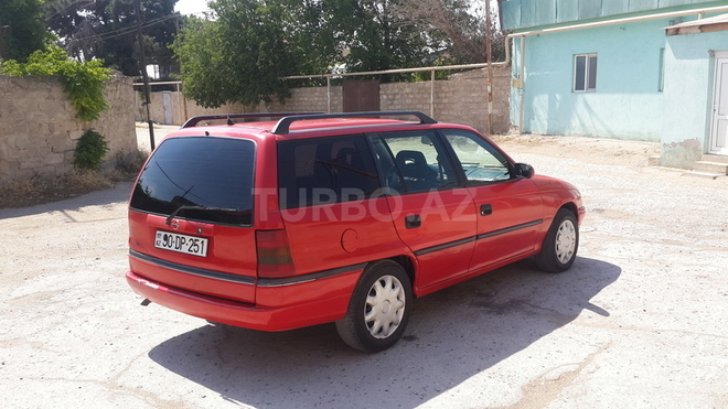 Opel Astra 1996, 237,000 km - 1.6 l - Bakı
